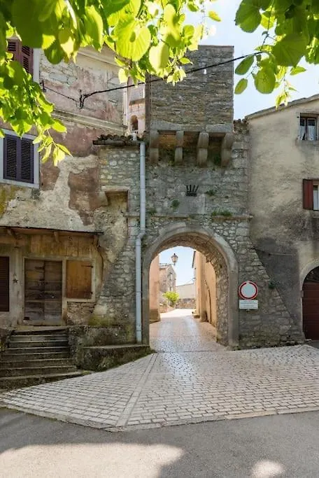 Casa Mia Vila Pićan Casa de Férias