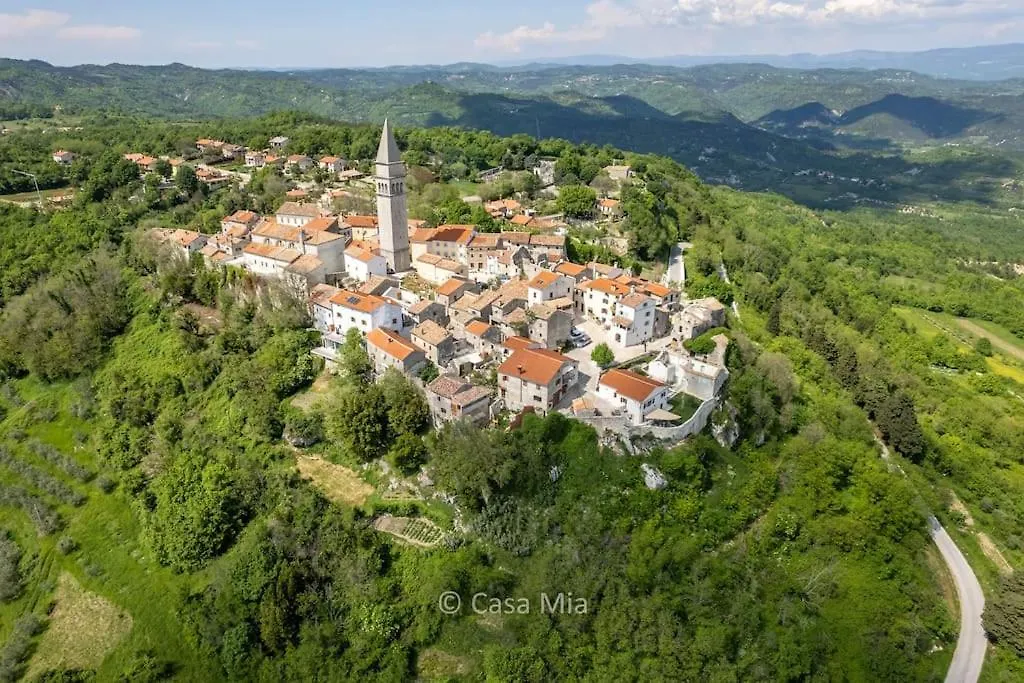 Casa Mia Vila Pićan Casa de Férias